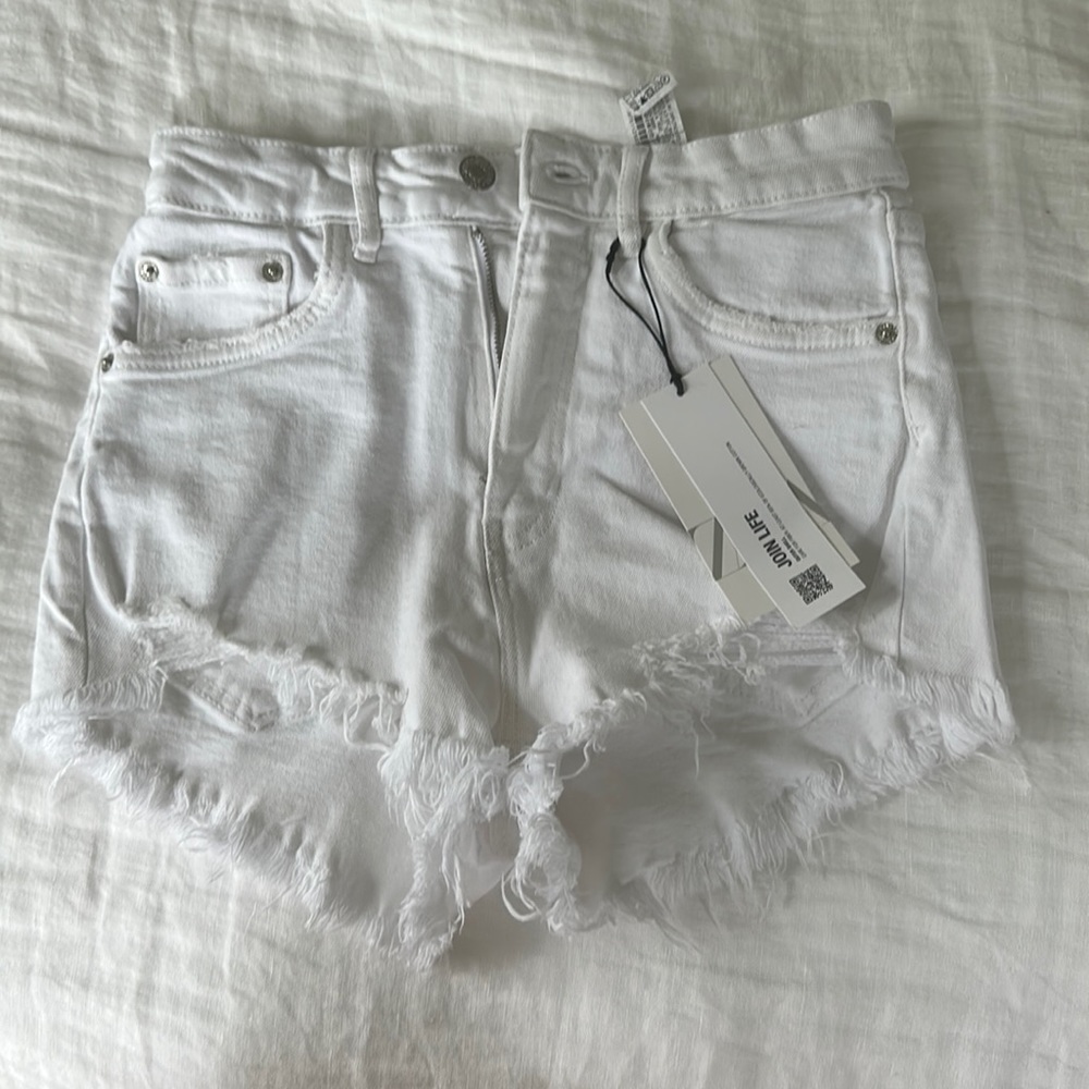 White Zara denim shorts size 2